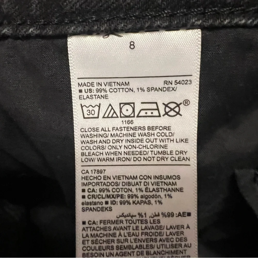Old Navy black shorts size 8 excellent condition